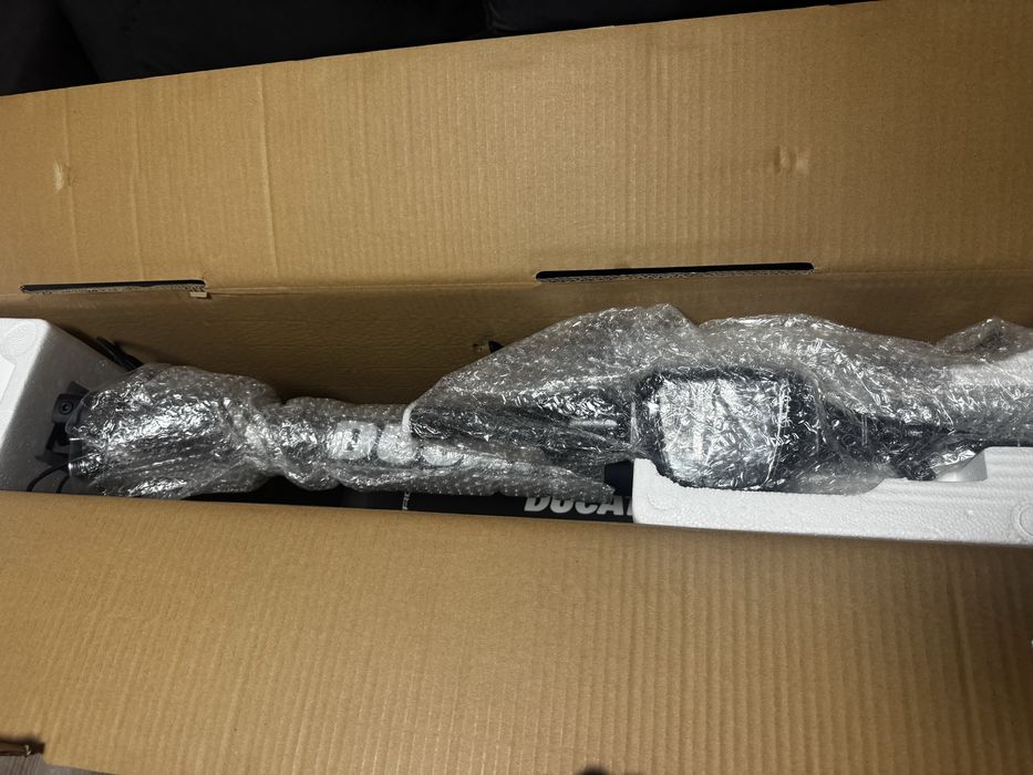 Електросамокат  Ducati PRO-3  електричний самокат