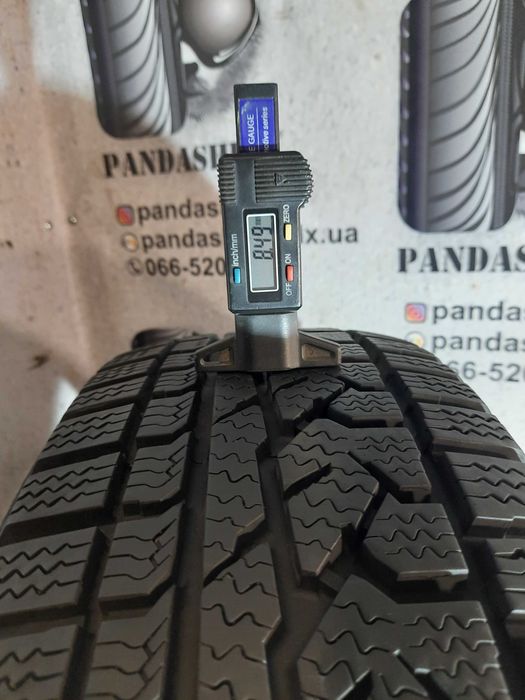 Шини 8,5 мм  215/70 R16 KUMHO i'Zen RV б/у зима склад
