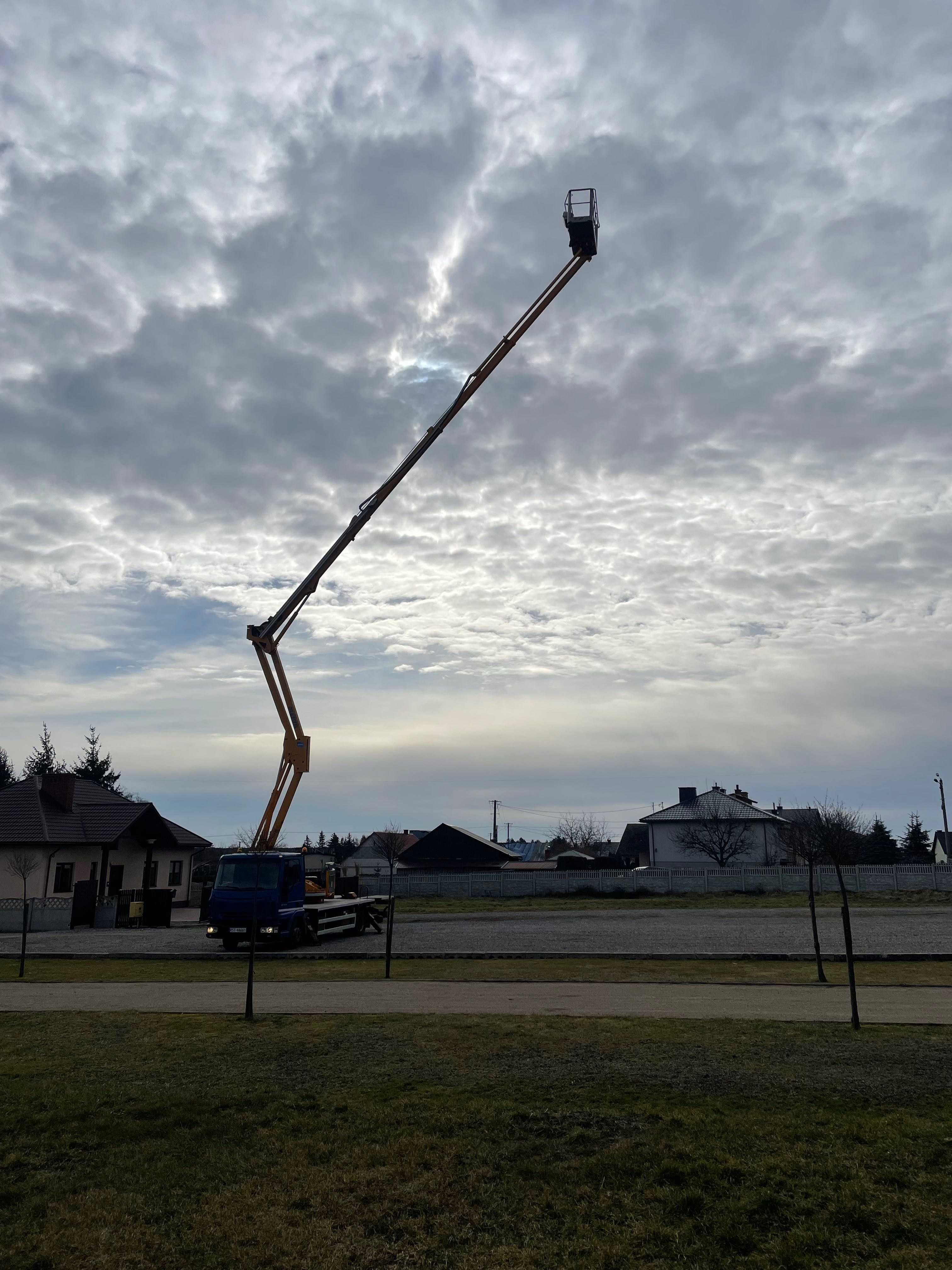 Podnośnik koszowy zwyżka 28m bez elektroniki 2007 klimatyzacja ZAMIANA