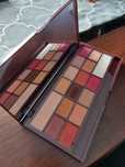 Paletka cieni do powiek Makeup Revolution Elixir Chocolate