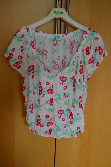 Romantyczna bluzka w kwiaty Hollister r. 38