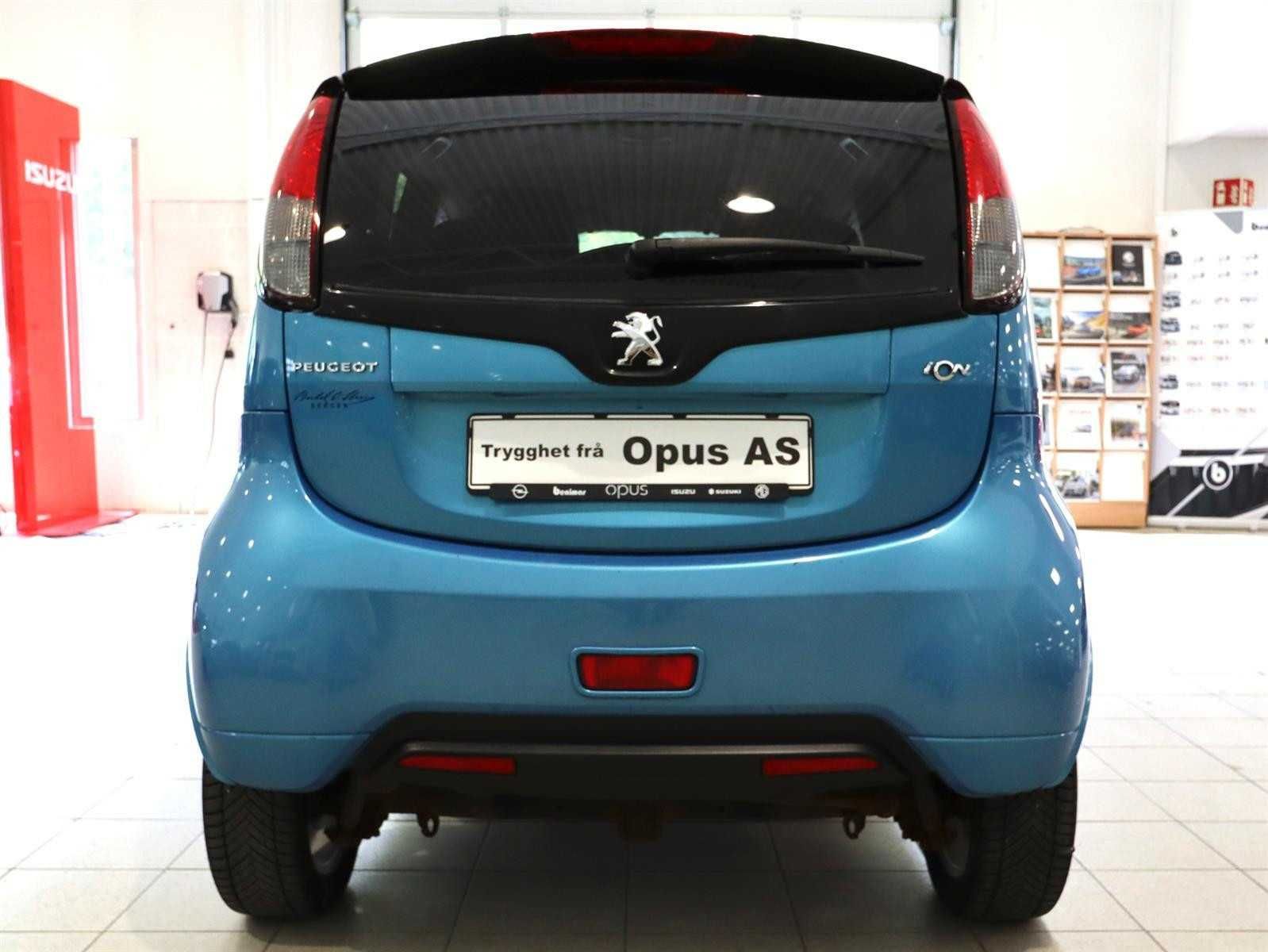 Peugeot iOn 2015, 2 комплекти коліс з дисками, один власник
