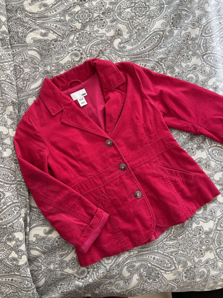 Różowa marynarka żakiet rozmiar 134 H&M ozdobne guziki Barbie