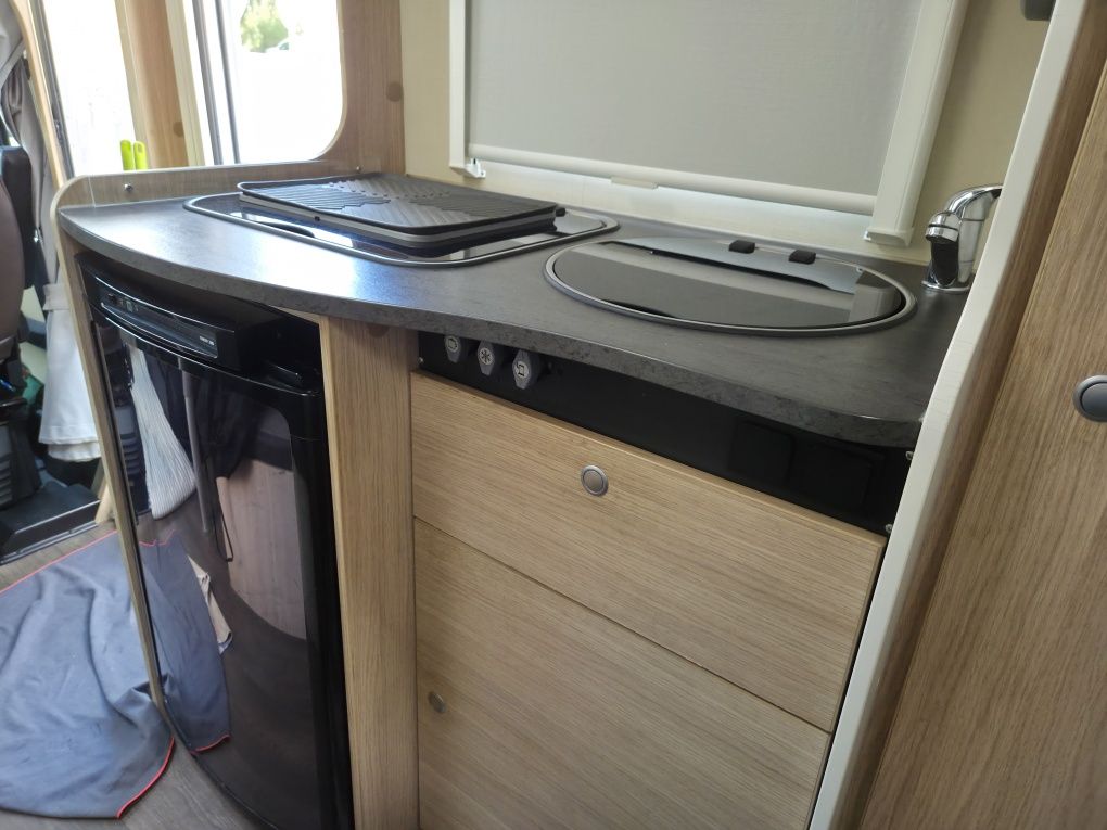Vendo autocaravana Sunlight T58