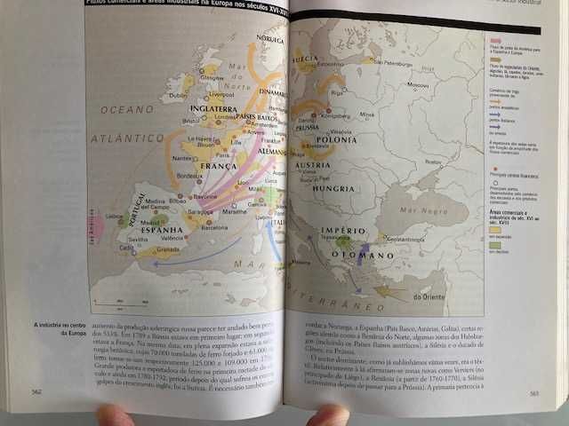 Livro o século das luzes - História Universal volume 10, 2005