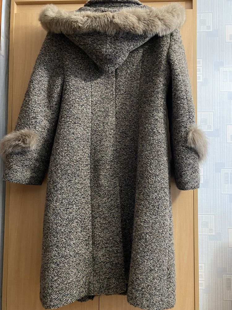 Женское демисизонное пальто