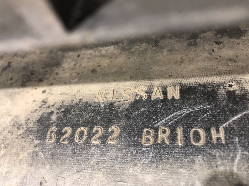 Бампер передний Nissan Qashqai J10 (2010-2013г.) передній Qashqai