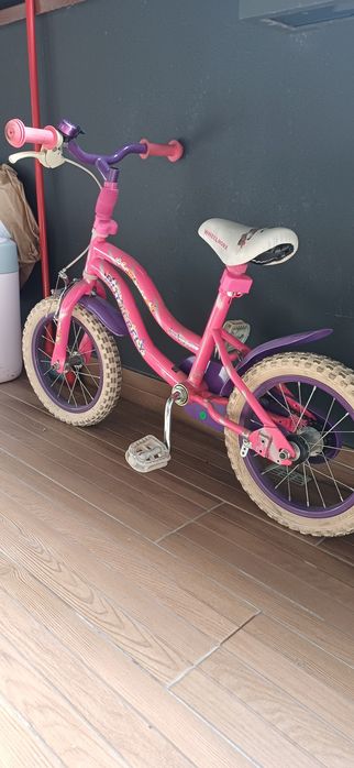 Bicicleta para menina em bom estado
