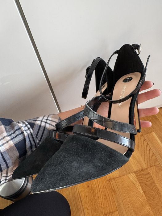 Чорні туфлі River Island