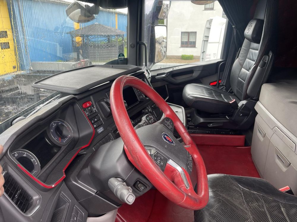 SCANIA S520 V8 4x2