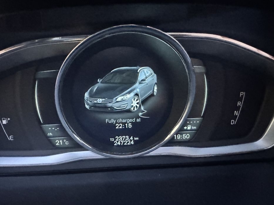 Volvo V60 D6 2.4 (phev 50kms)