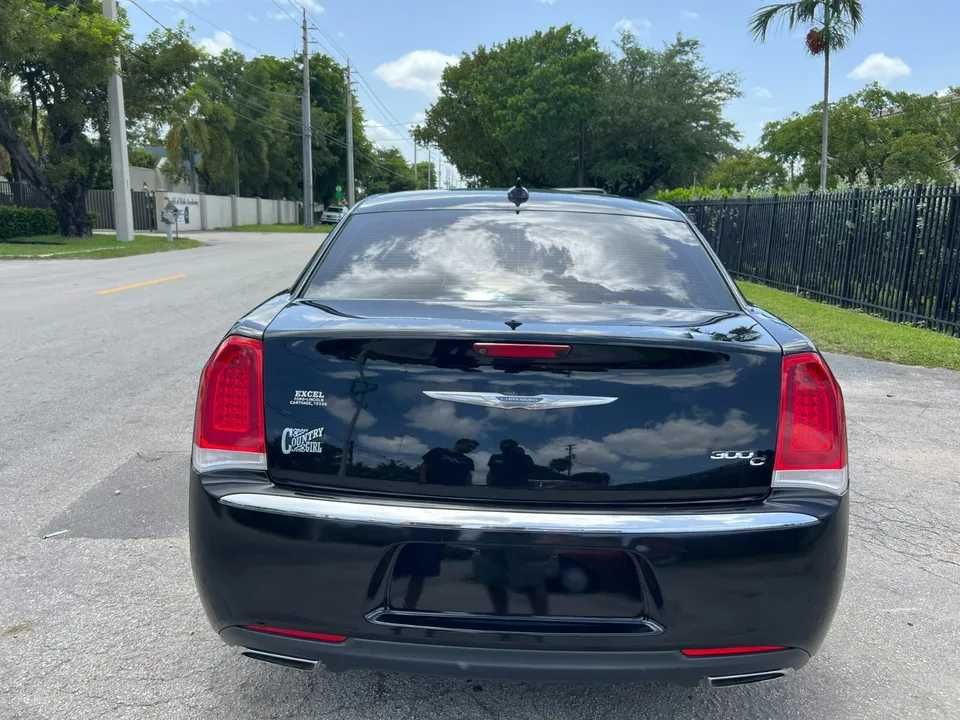 2017 Chrysler 300 Series