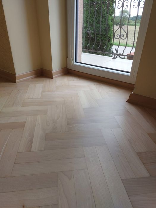 Cyklinowanie bezpyłowe. Parkiety. Renowacja odnawianie schodów.