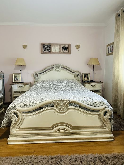 Mobília completa em cerejeira para quarto