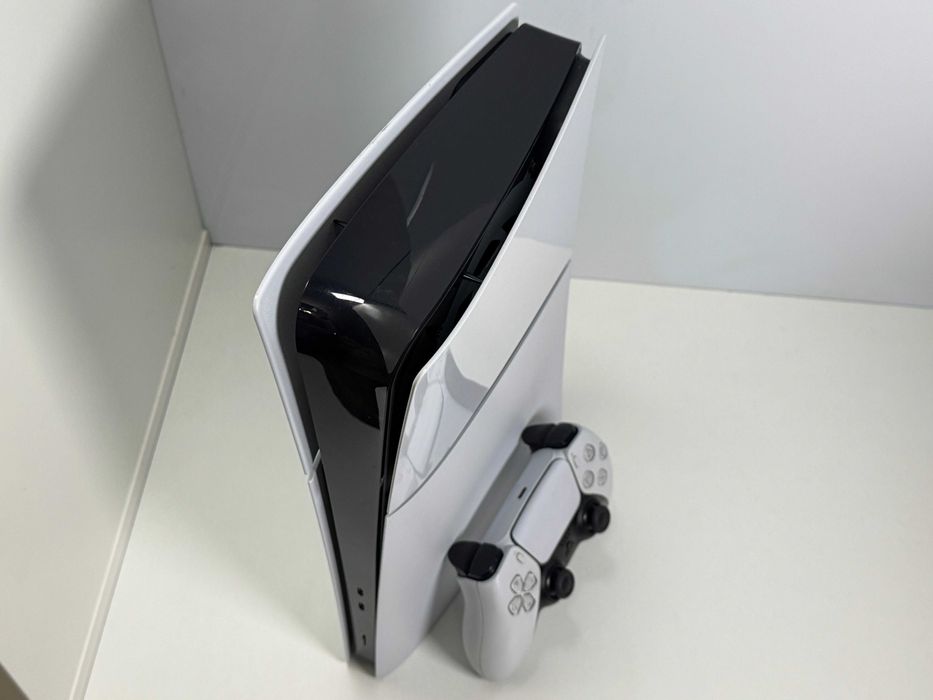 Konsola PlayStation 5 Slim 1TB z Padem Super Stan Gwarancja