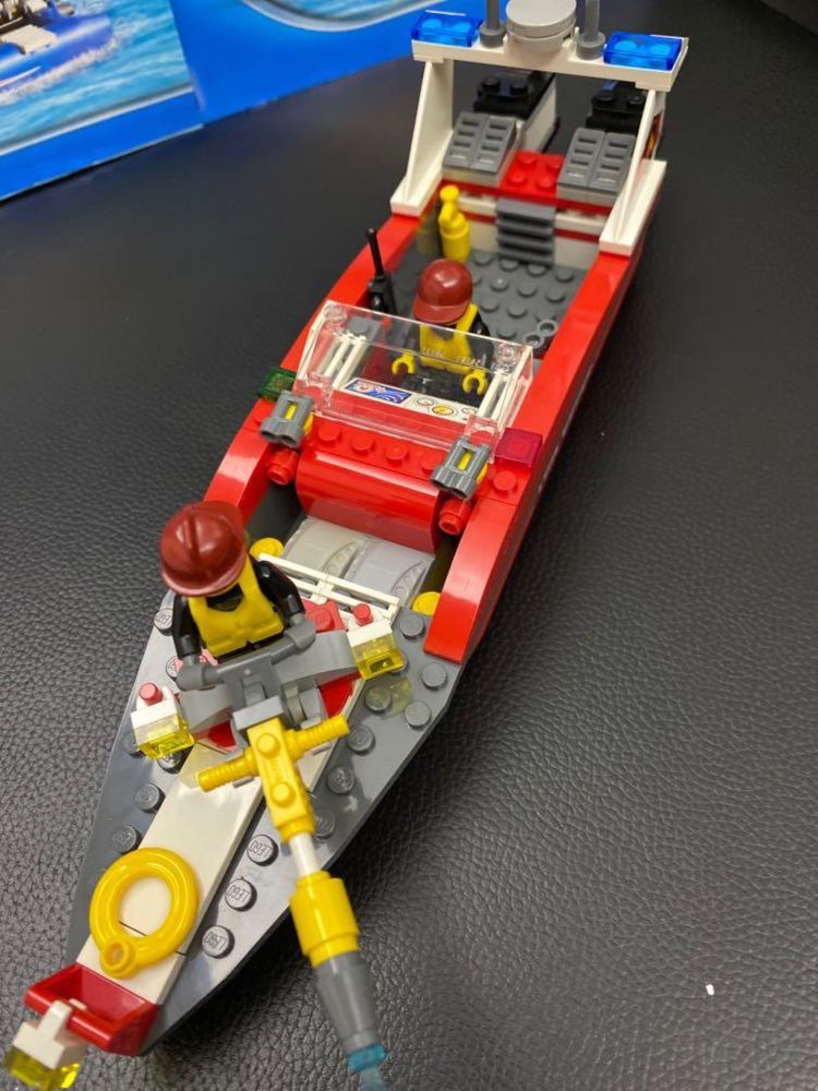 Fire boat - lego city (60005)