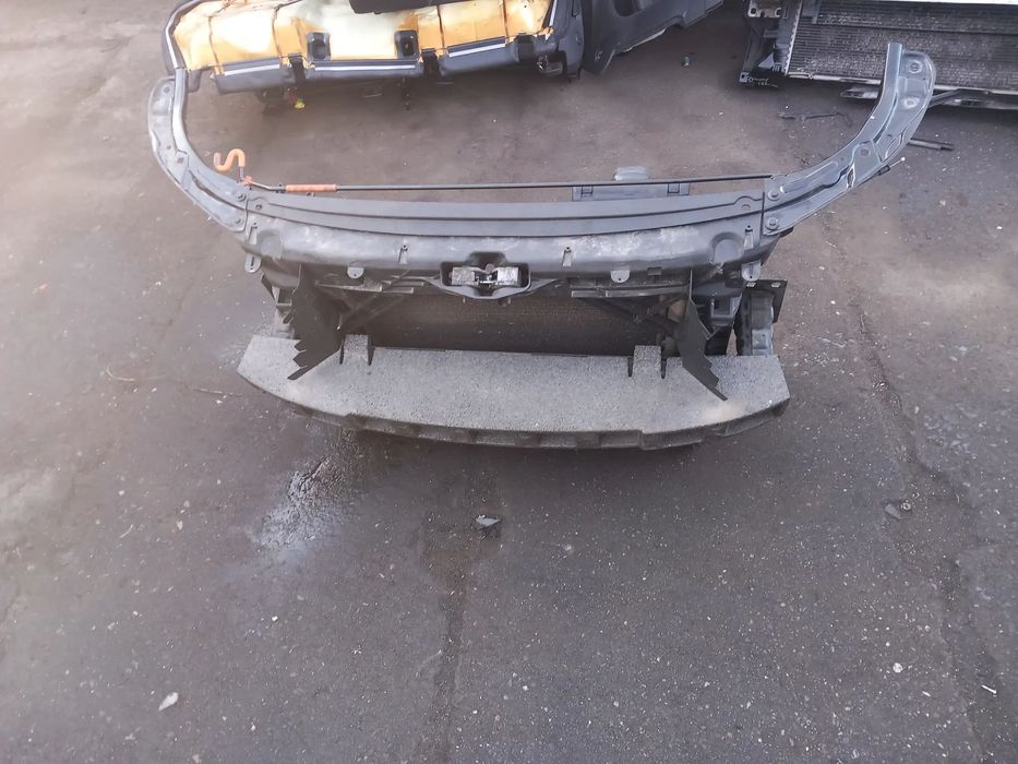 Pas przod chłodnice wentylator toledo 1.6 tdi