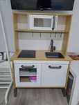 Cozinha ikea equipada para crianças
