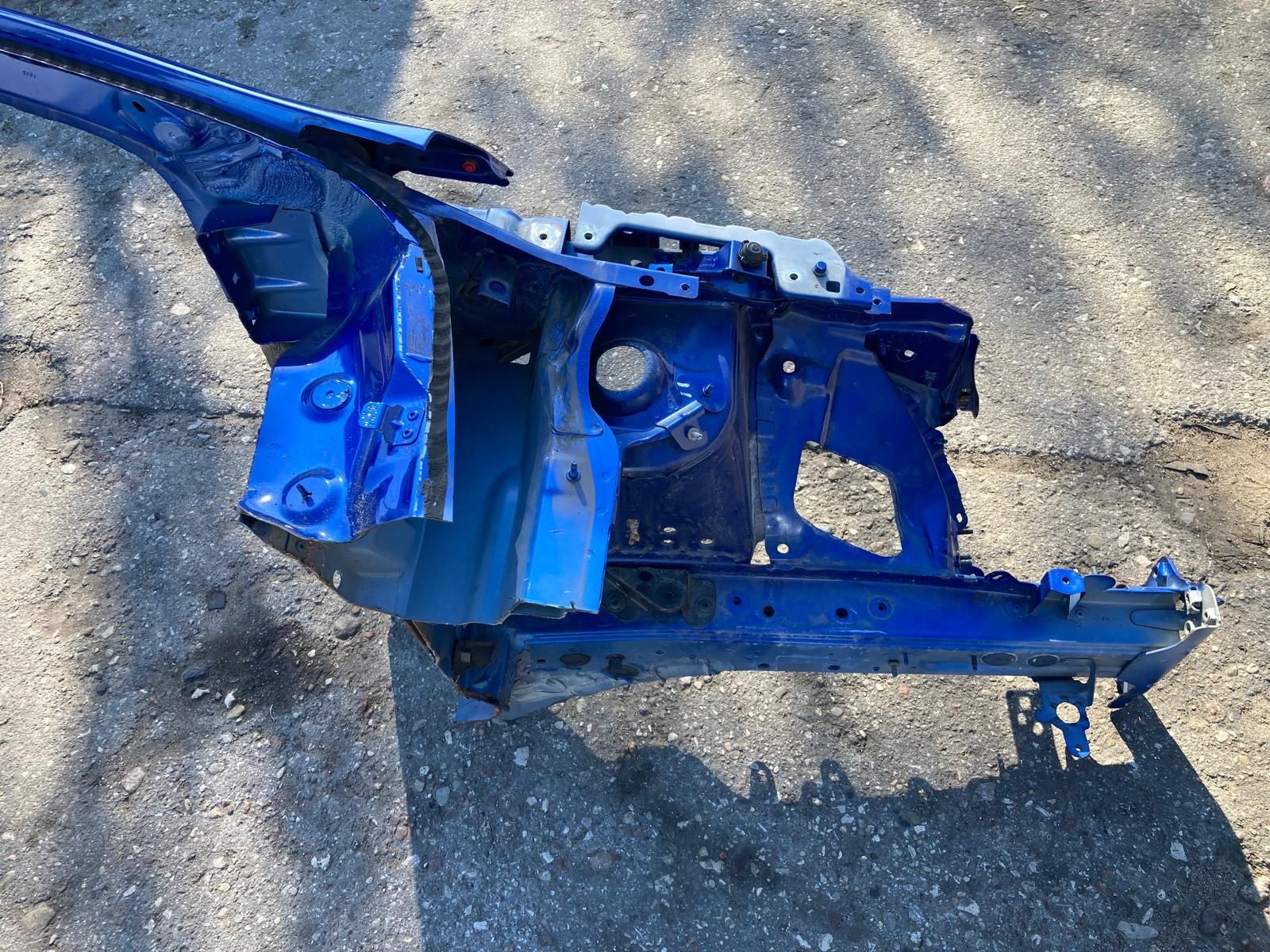 Renault Clio V ćwiartka przód lewą
