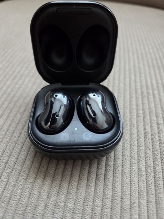 Sluchawki Galaxy Buds live