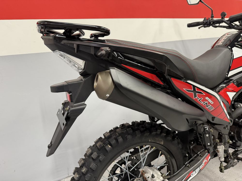 Мотоцикл GEON X-Line 250 FE