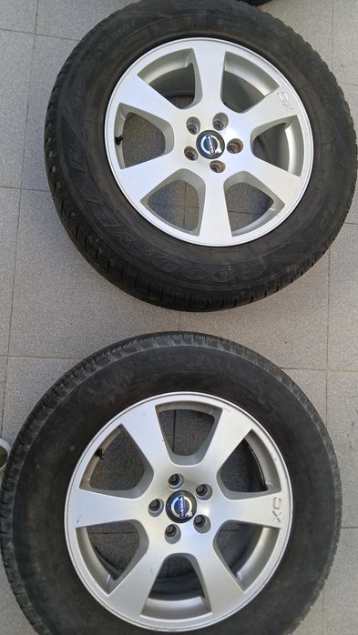 Jantes originais volvo xc 60 dezembro 2010 com pneus e tampa central