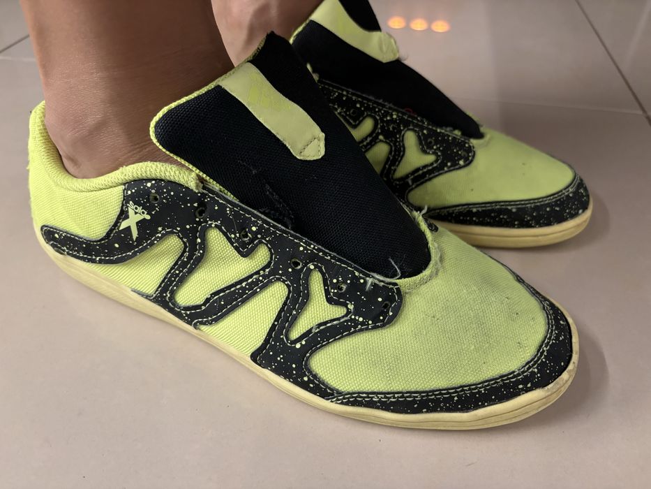 Adidas halówki 40 2/3 neonowe złote czarne  40,5