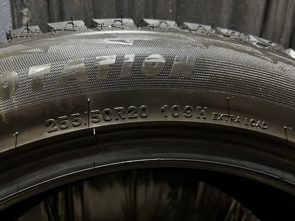 Зимова гума 255/50 r20
