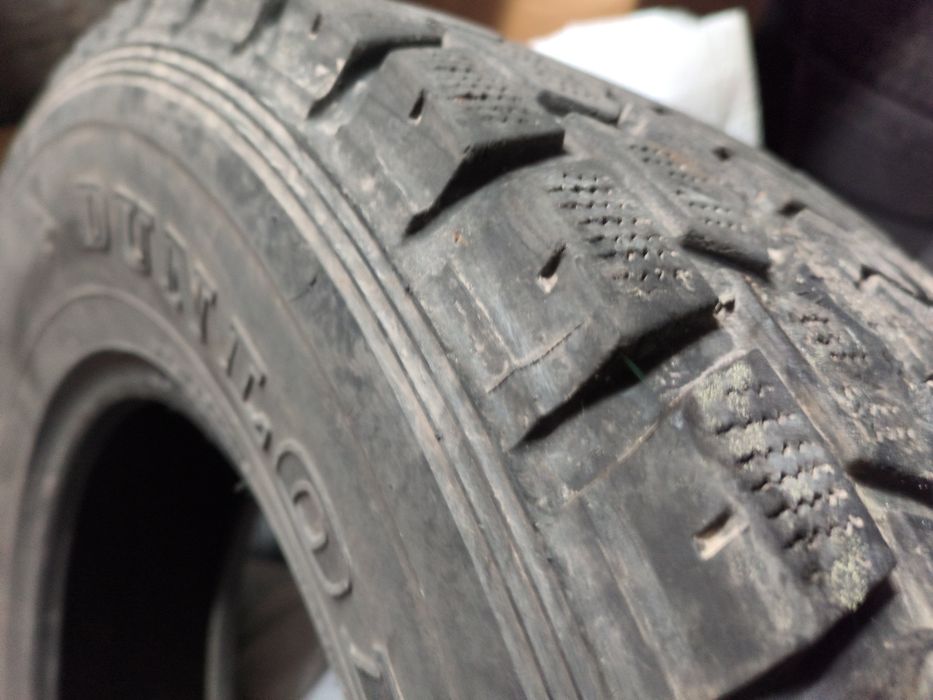Продам резину 275 65 17 dunlop grandtrek