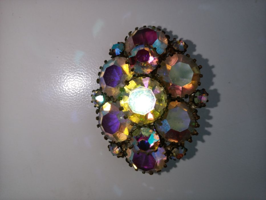 Продам две броши СССР