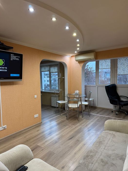 Продаж 3х кімнатної квартири в районі Польова