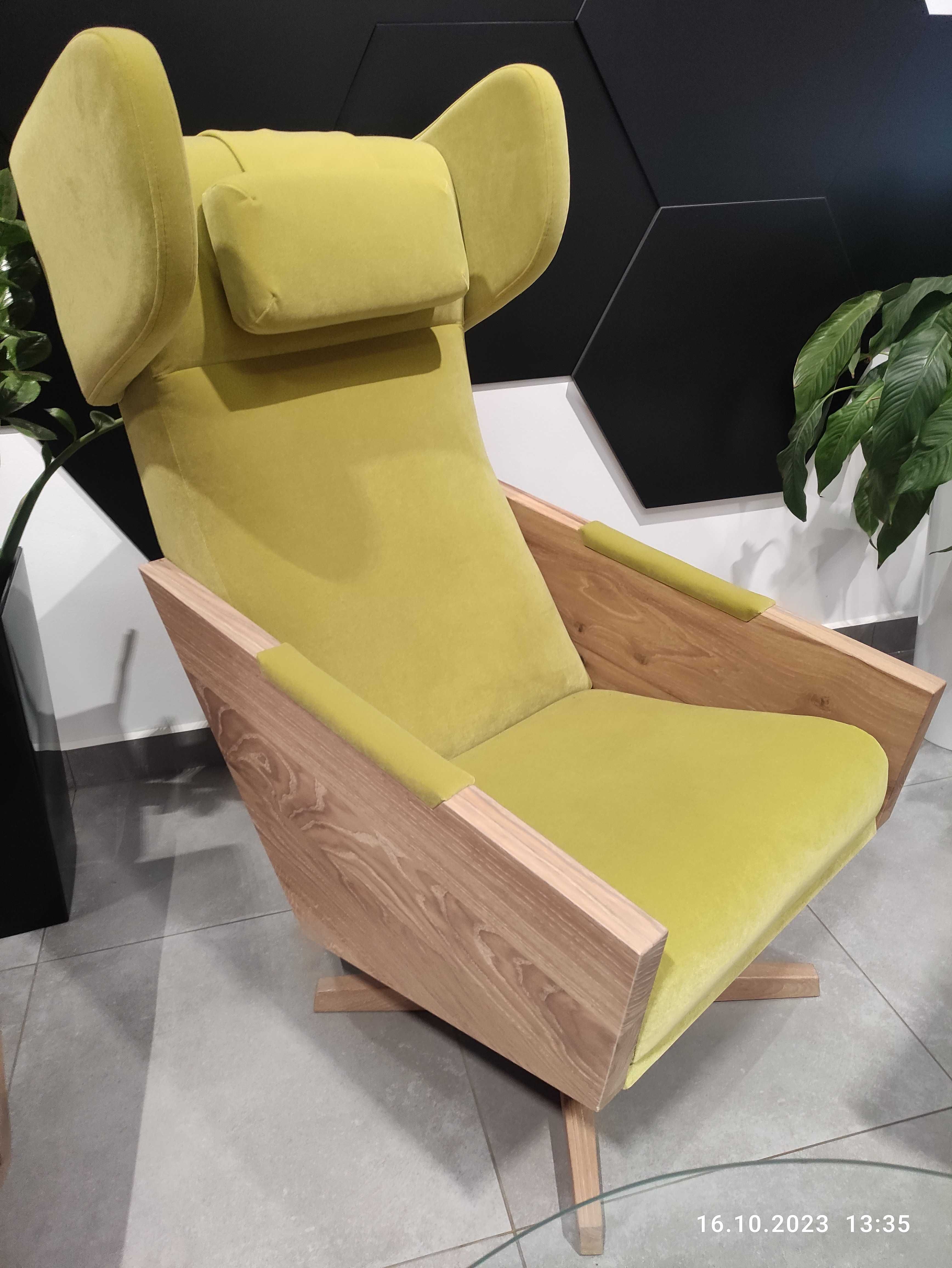 obrotowy fotel USZAK dębowy polski design SKANDYNAWSKI
VINTAGE