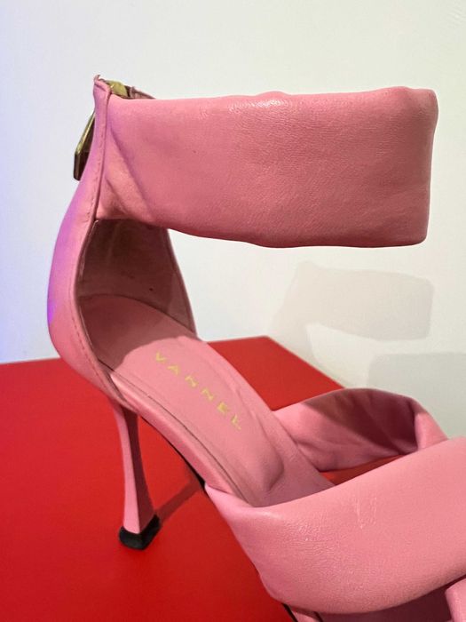 Sandálias Vannel Rosa