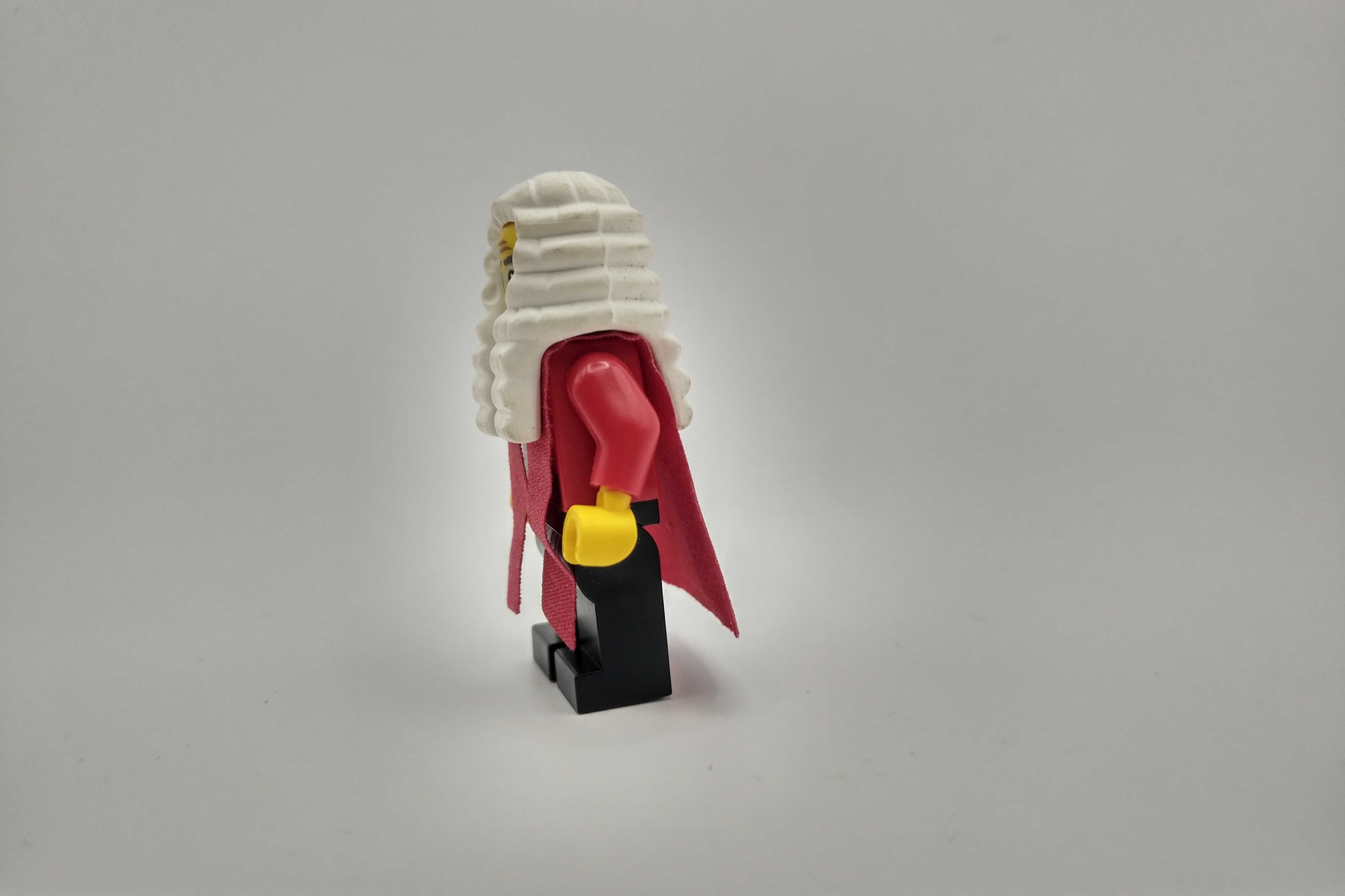 Lego 71000 figurka CMF col138 Sędzia Judge
