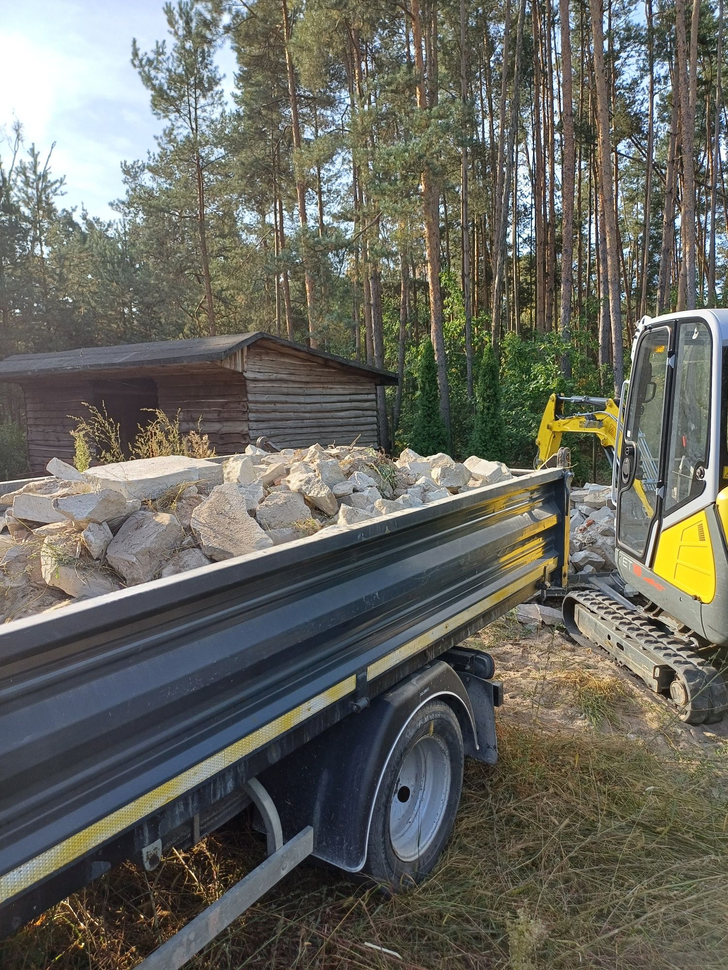 Gruz wywóz gruzu  odpadów po budowie Rozbiorki