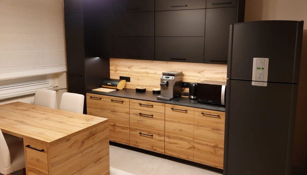 Meble na wymiar. Kuchnie, szafy, zabudowy. Montaż, składanie mebli