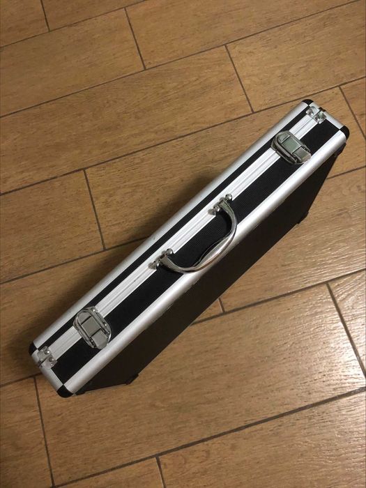 прекрасный подарок для любителей барбекю набор Berghoff в кейсе новый