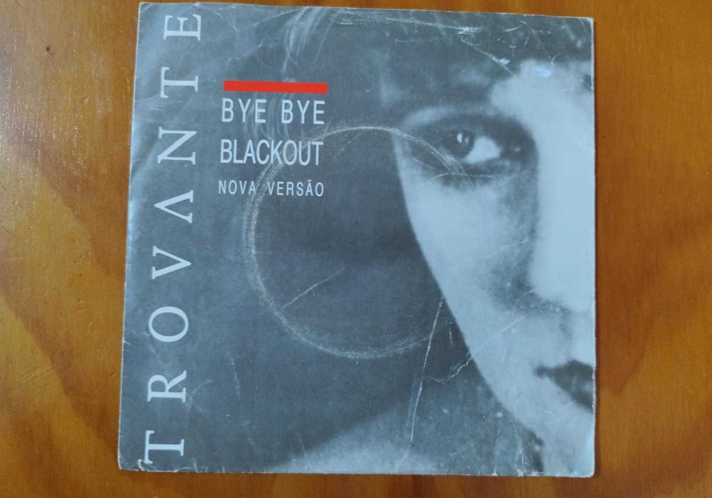 Disco Trovante bye bye blackout nova versão