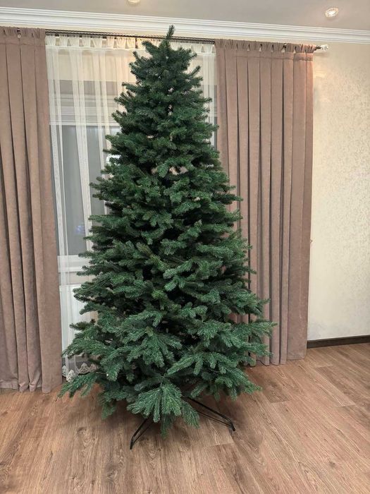 Ялинка штучна 2,7м.