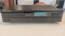 Leitor de CD Maranrz CD-40