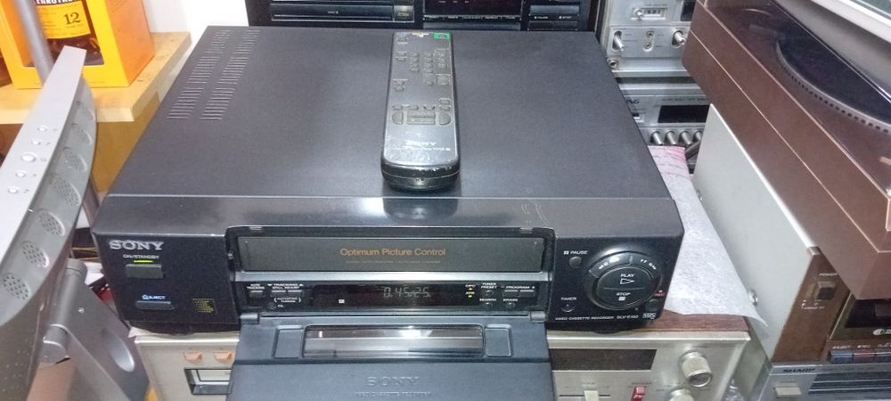 VIDEO VHS  da SONY com comando