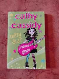 Daizy Star i różowa gitara - Cathy Cassidy