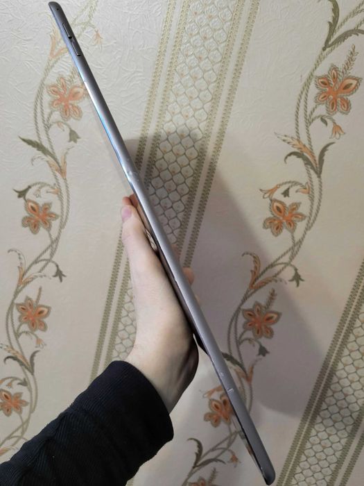 Ipad pro 12.9" на 32 ГБ планшет apple версія wifi