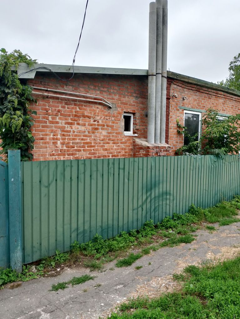 Продам садибу в місті гадяч