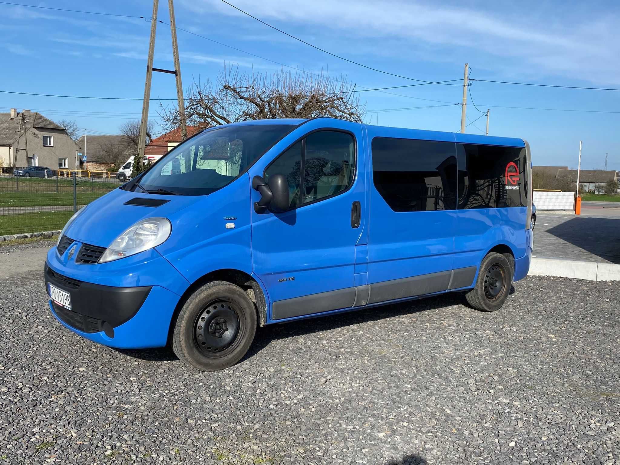 Renault Trafic 9 osobowy Long 2x Klima 2x Ogrzewanie PL salon