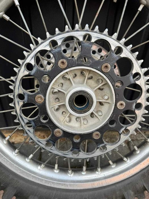 kolo tyl tylne koło kompletne 19 tarcza zebatka suzuki rm 125 / 250