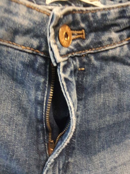 Продам джинсы женские ZARA