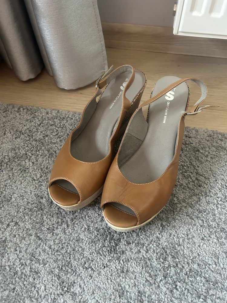 Buty sandalki na koturnie S but r.41