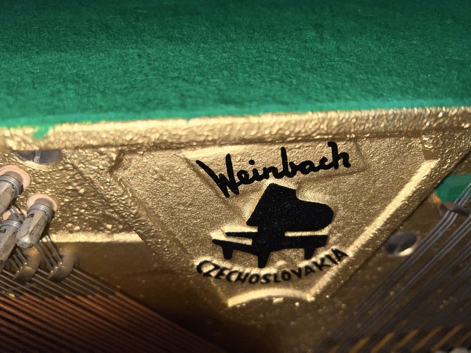 Фортепіано Weinbach