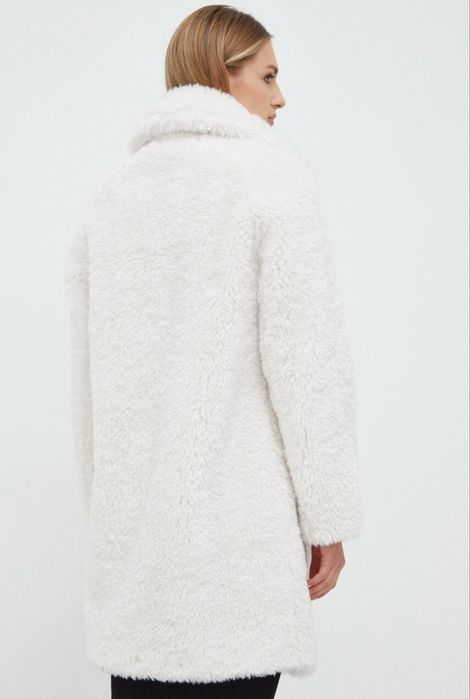 Плюшева шубка guess